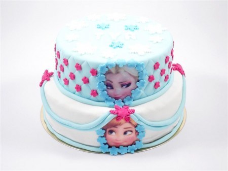 Wedding cake La Reine des Neiges